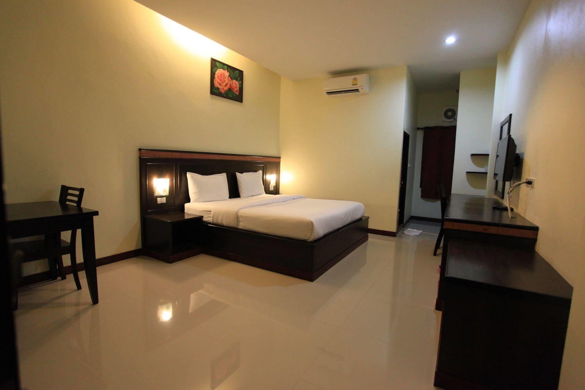 Room Place Chumphon Exterior photo